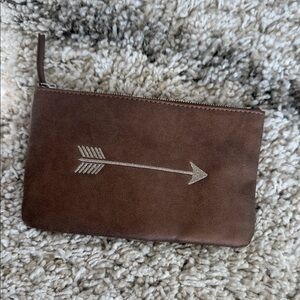 Stella & Dot Brown Leather Wallet with Arrow Design